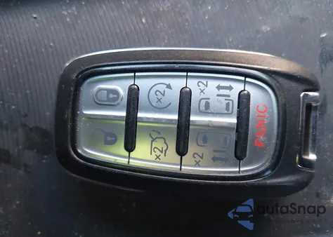 2018 Chrysler Pacifica Touring L z USA, uszkodzony, nr VIN 2C4RC1BG0JR197838